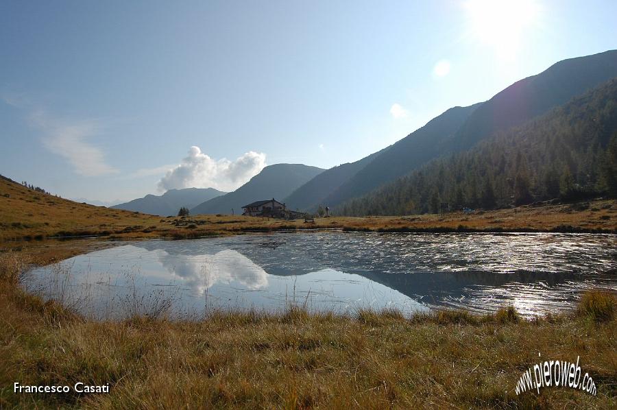 002 Laghetto e Rifugio  al passo del Vivione.jpg